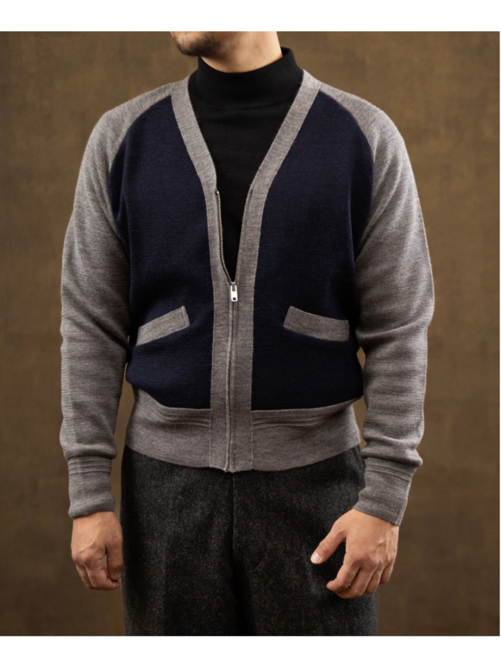 Lot 913 1940s Contrast Preppy Wool Cardigan - Navy/Gray Size 40